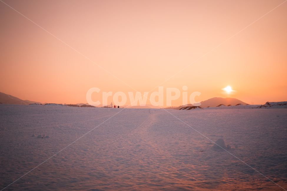 nature,자연,outdoors,옥외,sky,하늘,dusk,황혼,sunset,일몰,dawn,새벽,redsky,붉은하늘
