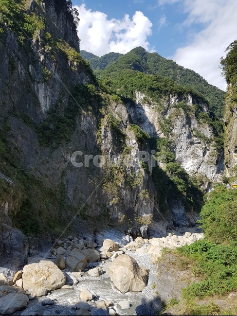 계곡,산행,산속,하늘,산,대만,자연,풍경,nature,landscape,outdoors,옥외,cliff,낭떠러지