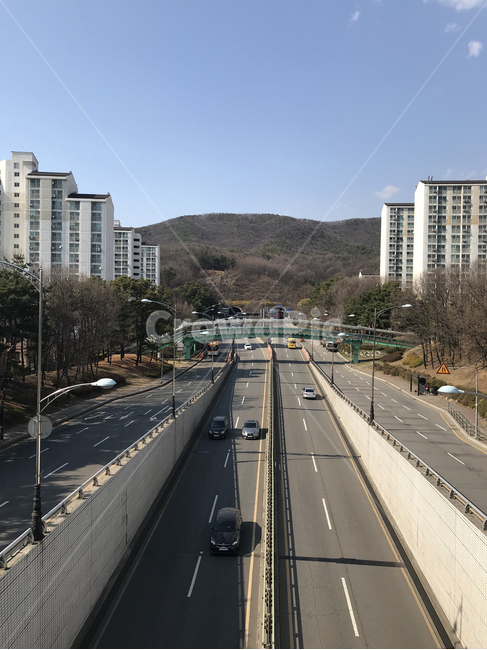 터널,지하차도,육교,아파트단지,양방향,교통,도로,pedestrianoverpass,tunnel,road,apartment,도시,풍경,city,landscape,한국도시풍경,한국도시경관,korea cityscape,freeway,고속 도로,highway,고속도로
