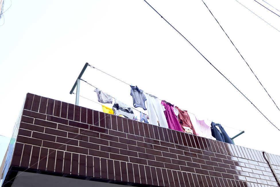 옥상빨래,빨래,빨래줄,옥상,가족빨래,건축물,건물외관,exterior,building,structure,architecture,construction