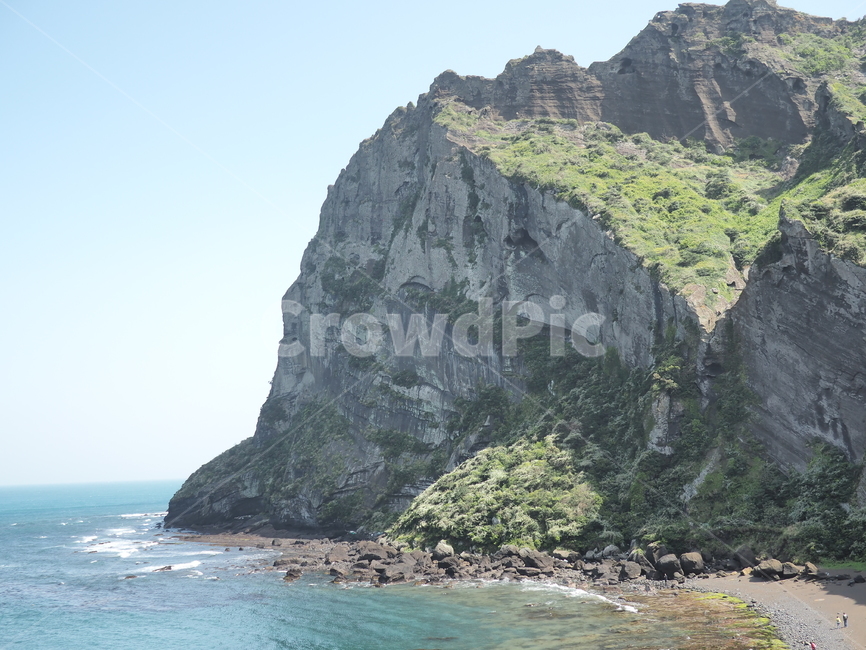 제주도,일출봉,바다,절벽,언덕,자연,풍경,자연,풍경,nature,landscape,해변,바다,beach,sea,promontory,곶,outdoors,옥외,cliff,낭떠러지