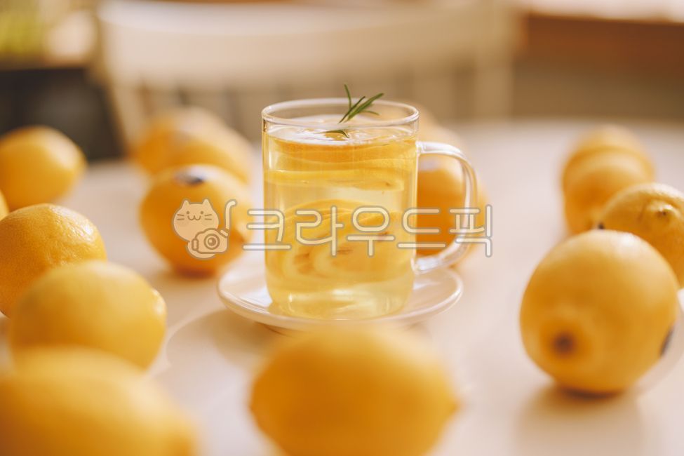 ade,citrus fruits,fruit,Lemon drink,Lemon Direction,yellow cafe,Refreshing cafe,food,Refreshing drink,Lemonade,lemon,cafe interior,cafe,Cafe Menu