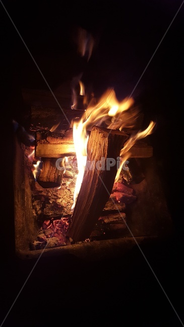 캠프,캠프파이어,모닥불,불,장작불,장작,파이어,따뜻함