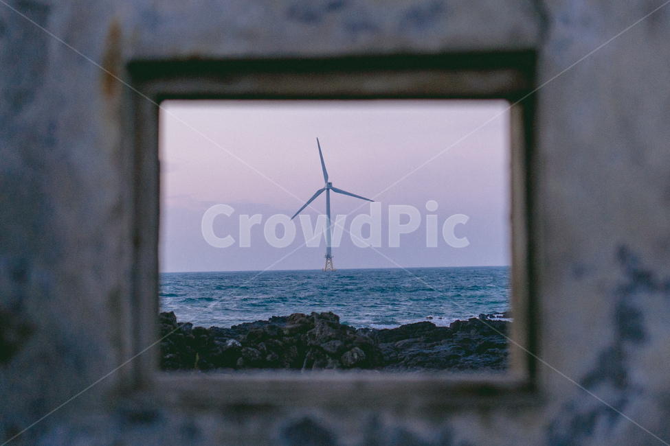 nature,자연,outdoor,옥외,sky,하늘,일몰,파도,sunset,노을,수평선,풍력발전기,액자,산업,industry,industrial,에너지산업,energy industry