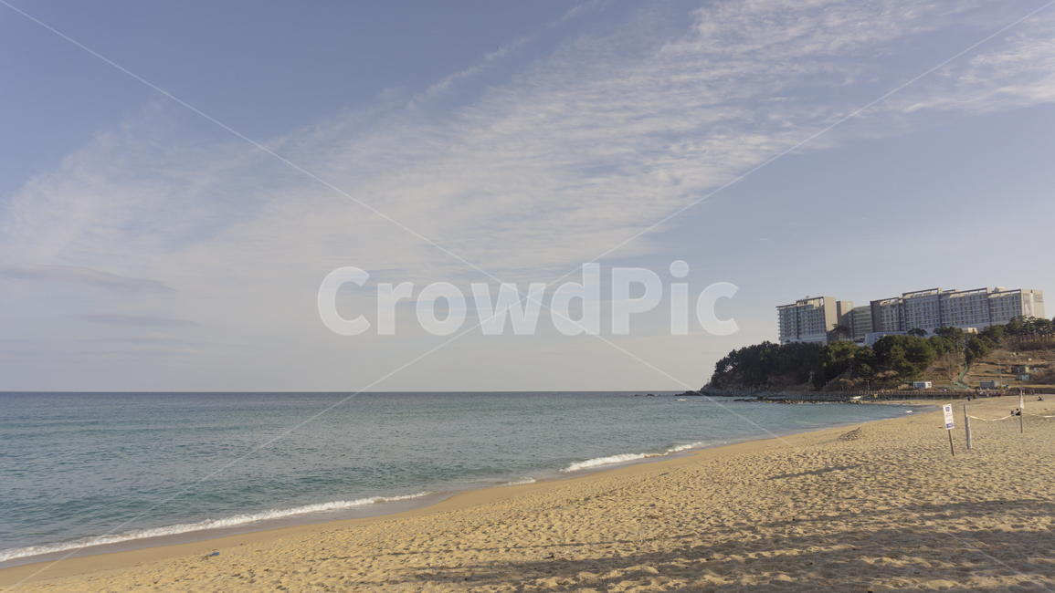 바다,해안가,해안선,자연,하늘,물,water,shoreline,ocean,sea,nature,건물,건축물,속초,연안