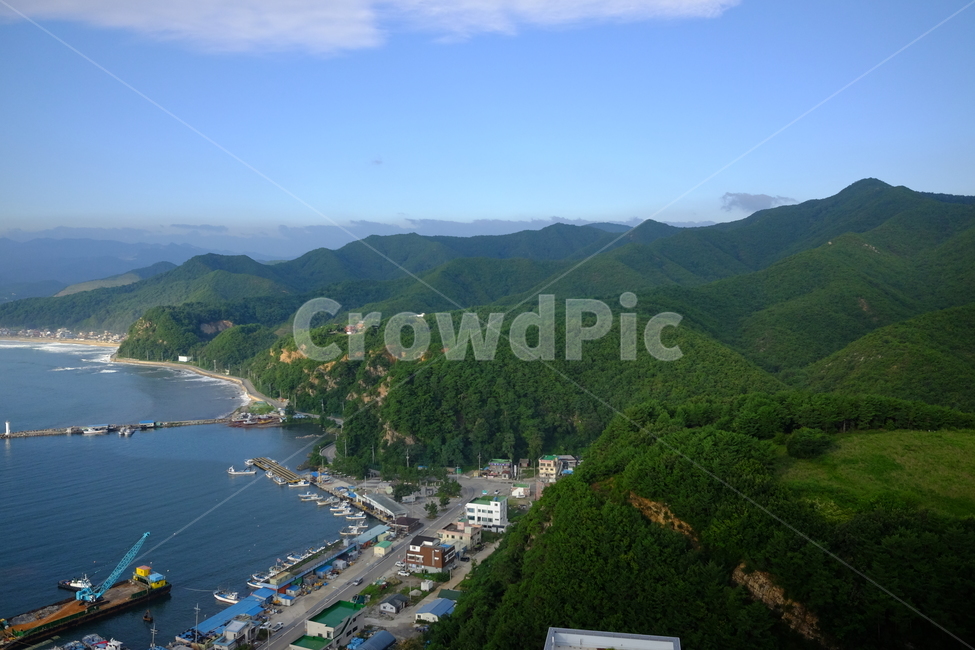 산,바다,조감,하늘,항구,시골,어촌,맑음,여름,자연,풍경,nature,landscape,한국자연풍경,한국자연경관,korea nature landscape,outdoors,옥외,경치,scenery,aerial view,조감도,water,물