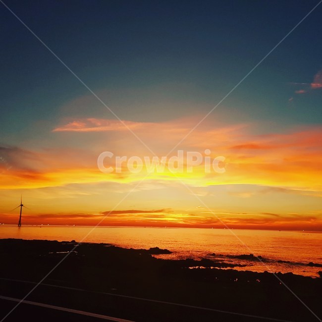 노을,바다,제주도,구름,풍차,자연,풍경,nature,landscape,outdoors,옥외,sky,하늘,sunset,일몰,dusk,황혼,dawn,새벽,red sky,붉은 하늘
