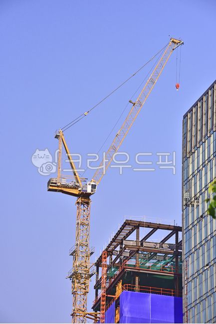 iron frame,city,Foundation construction,industry,building,construction crane,vehicle,constructioncrane,Development,construction,tower crane,high rise building,redevelopment,crane,work,construction site,construction industry,labor,work place,outdoor,site,i
