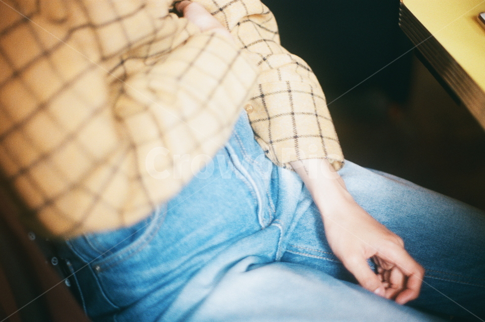 패션,남방,체크,빈티지,감성,청바지,필름사진,가을,사람,인물,인간,human,person,패션스타일,의상,fashion,style,감성,sensible,feeling