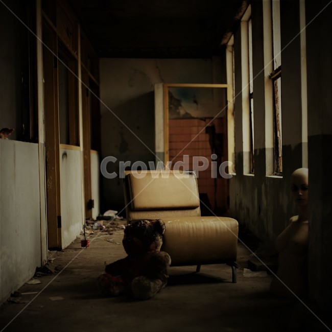 감성,폐가,공포,어둠,brown,공포,호러,무서운,무서움,horror,terror,fear,인테리어,실내디자인,interior design
