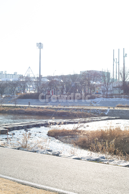 동네,풍경,배경화면,길,도로,하천,landscape,city,한국도시풍경,한국도시경관,korea,cityscape,건물,하늘,sky