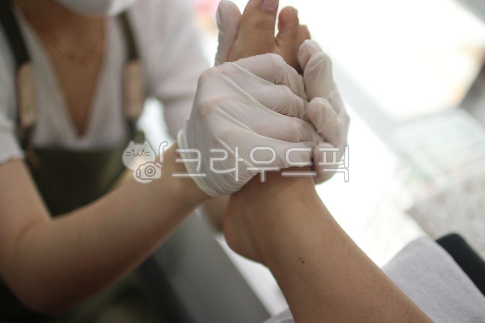 발각질,발바닥각질,각질제거,발케어,풋케어,발꿈치,발꿈치각질,발네일아트