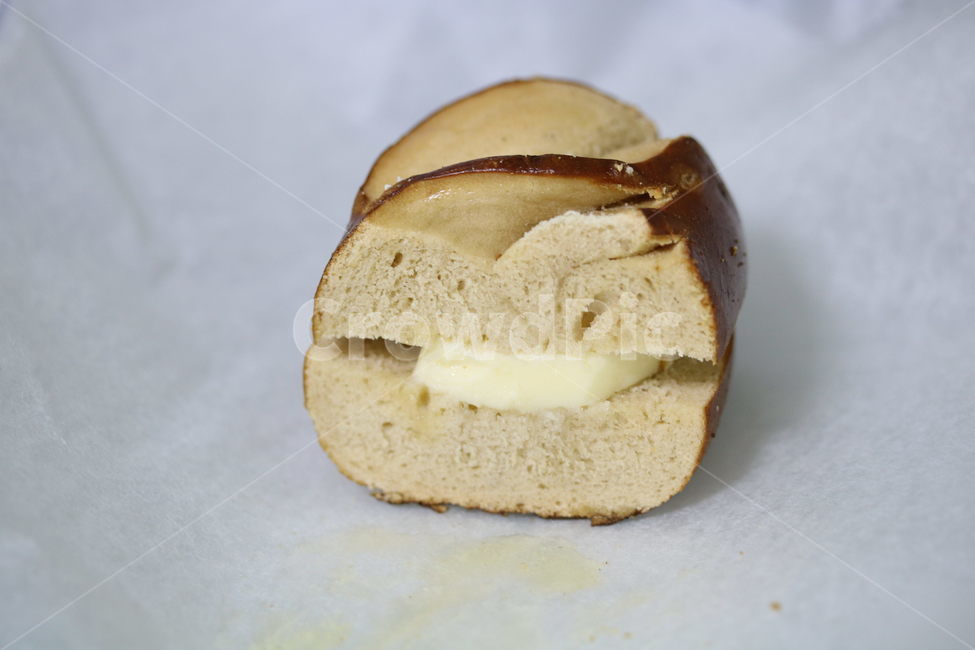 빵,디저트,음식,브렛첼,프레첼,버터,컬러,브라운,노란색,bread,dessert,color,yellow,brown,빵,bread