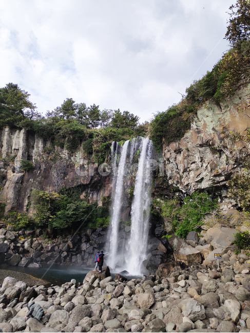 제주,바다,정방폭포,jeju,sea,jungbangfalls,nature,자연,outdoors,옥외,waterfall,폭포,자연,풍경,nature,landscape