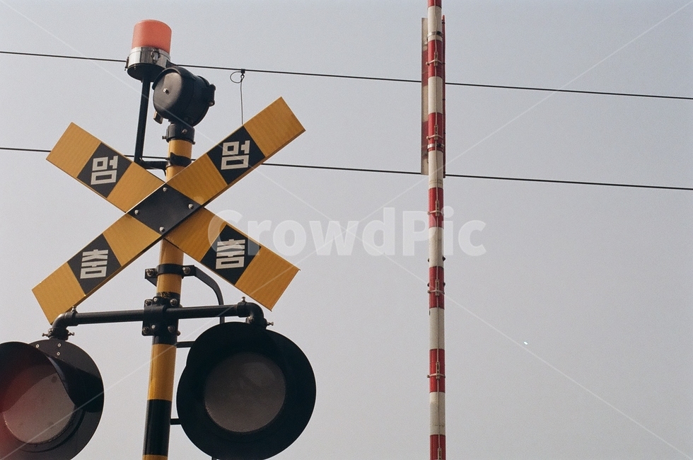 sky,railroad,sign,film,train track,filmcamera,railroadtrack,film camera,Emotional photo
