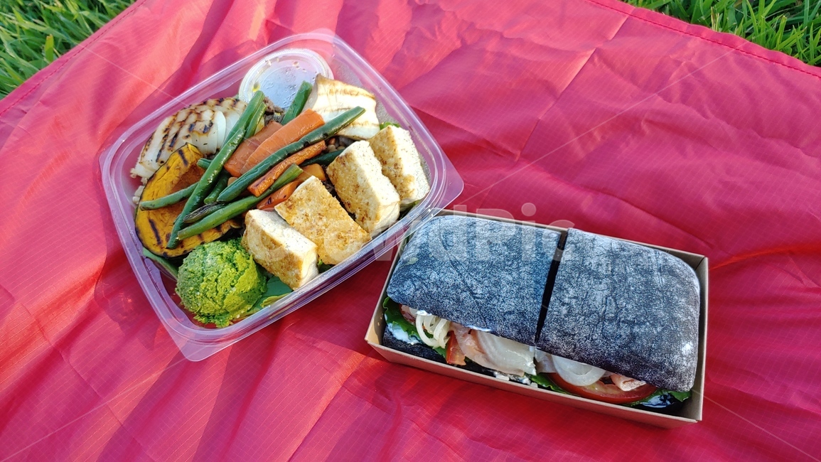 치아바타,샐러드,다이어트도시락,돗자리,빵,meal
