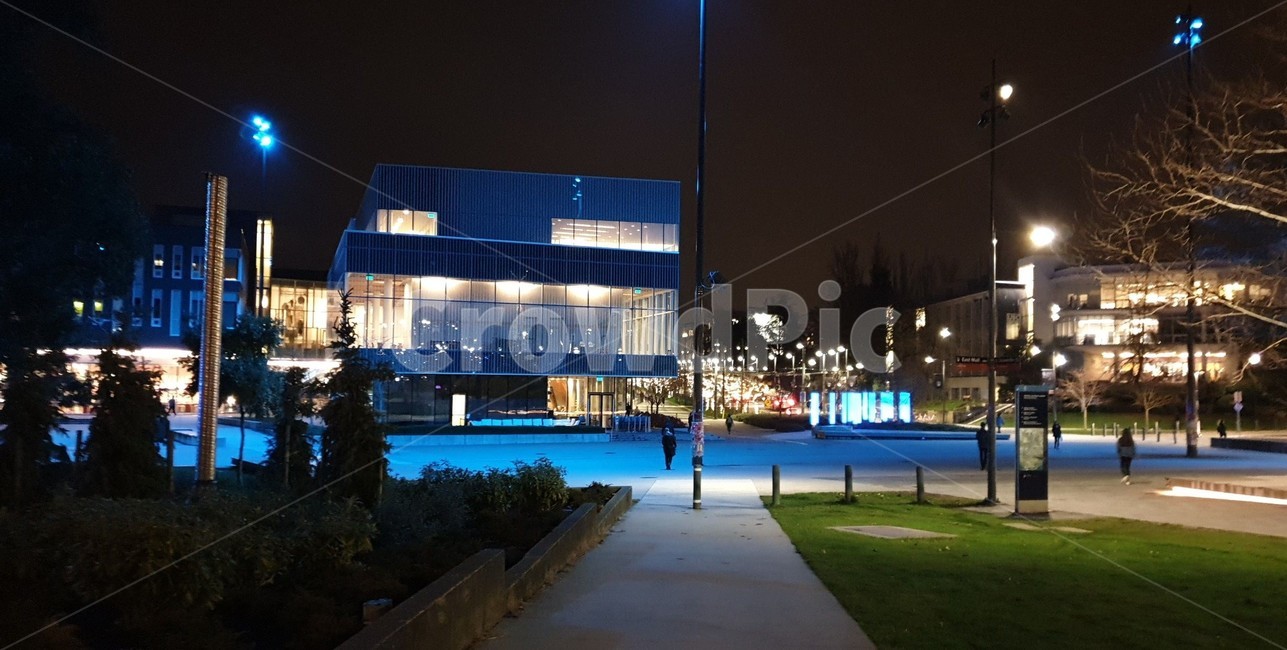 universityofbritishcolumbia,ubc,유비씨,대학,university,밴쿠버,건물,학교,학생,회관,길,밤,거리,캠퍼스,campus,street,student,building,night,evening,야경,밤,풍경,nightscape,night,landscape,도시,city,해외,외국,세계,foreign,oversea,world,세계도시풍경,해외도시풍경,외국도시풍경,world cityscape,office building,사무실 건물,architecture,건축물
