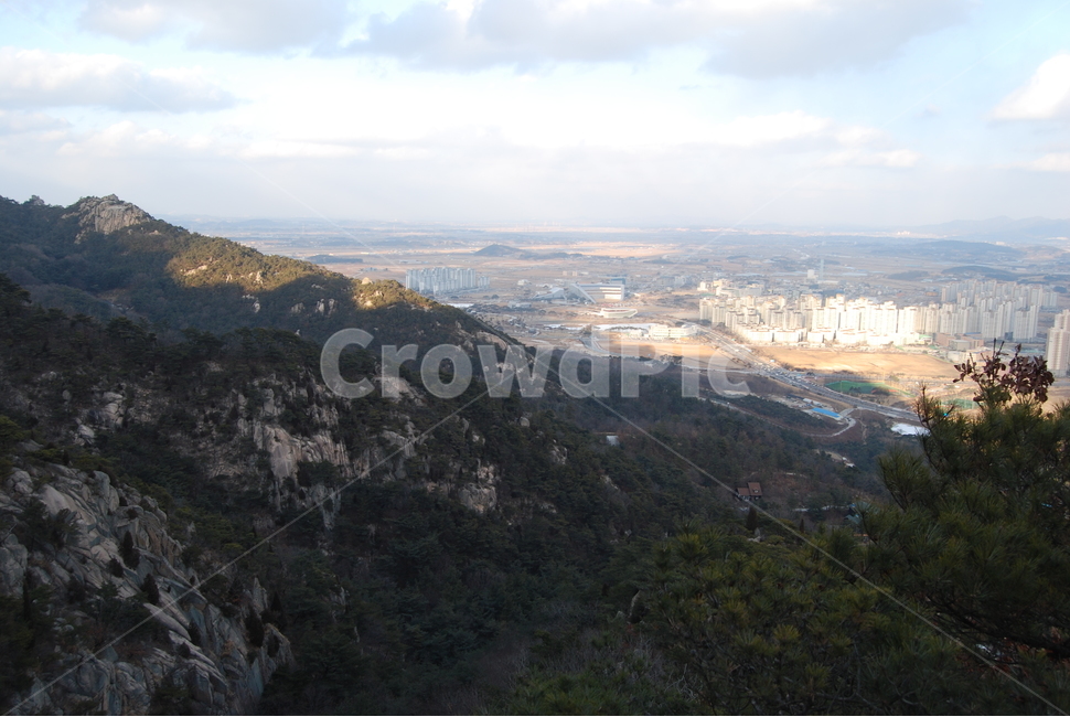 용봉산,홍성군,용바위,최영장군활터,문화유적,용봉사마애불,돌,산행,힐링,자연,감성,등산,계절,여행,한국,한국명산,한국등산,풍경,눈,나무,하늘,바람,바람소리,환경,생태계,산,땅,자연,풍경,nature,landscape,한국자연풍경,한국자연경관,korea nature landscape,outdoors,옥외,경치,scenery,slope,경사