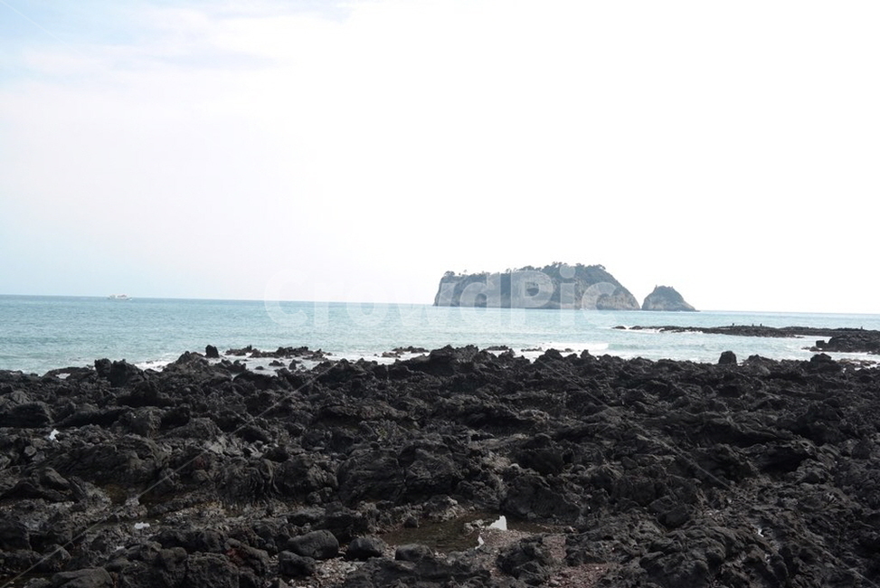 섬,돌,바다,제주도,파도,구름