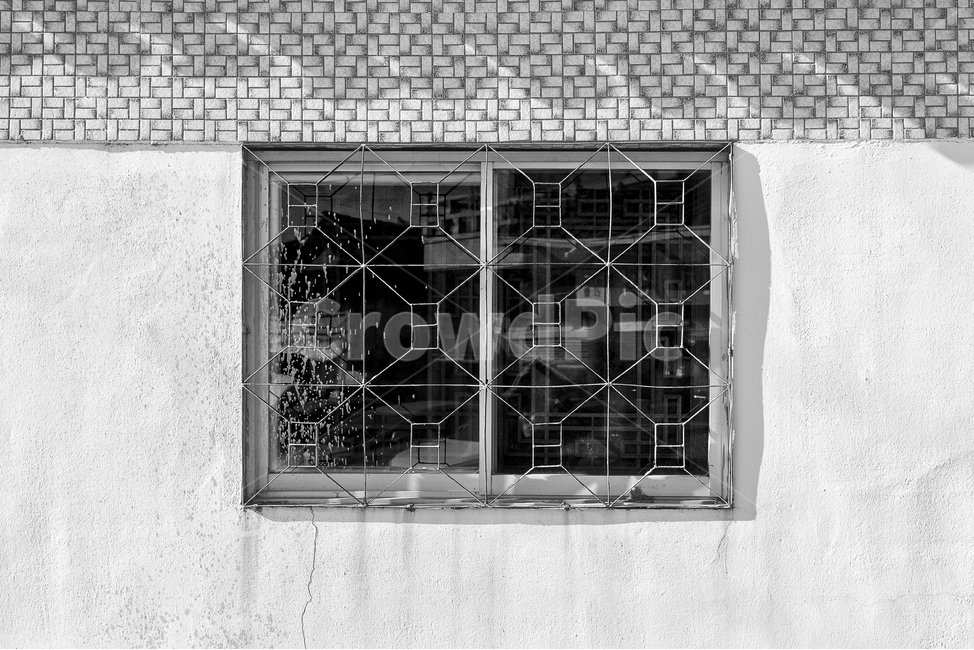 평면,흑백,벽,창문,창문벽,올드,옛날,판자,old,oldhouse,window,flat,흑백,모노톤,monochrome,black and white,건축물,건물외관,exterior,building,structure,architecture,construction