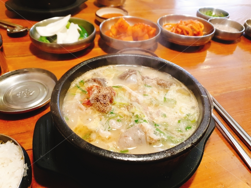 순대국,점심,저녁,국밥,delicious,맛있는,식사,점심시간,저녁시간,밥,rice,dinner,lunch,음식,food,meal,dish,요리,bowl,사발,stew,스튜