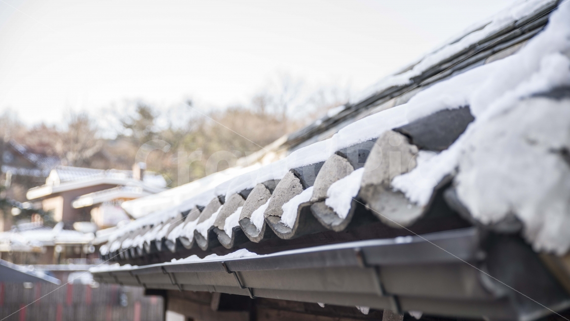 겨울,한옥,북촌,눈,기와,겨울,계절,winter,season,건축물,건물외관,exterior,building,structure,architecture,construction,한국전통,한국문화,korean traditional,korean culture