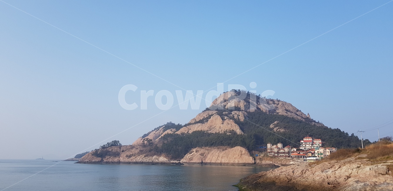 파란하늘,풍경,바다,산,하늘,바닷가,sky,landscape,skyview,구름없는,꺠끗한,일탈,자연,nature,자연풍경,sea