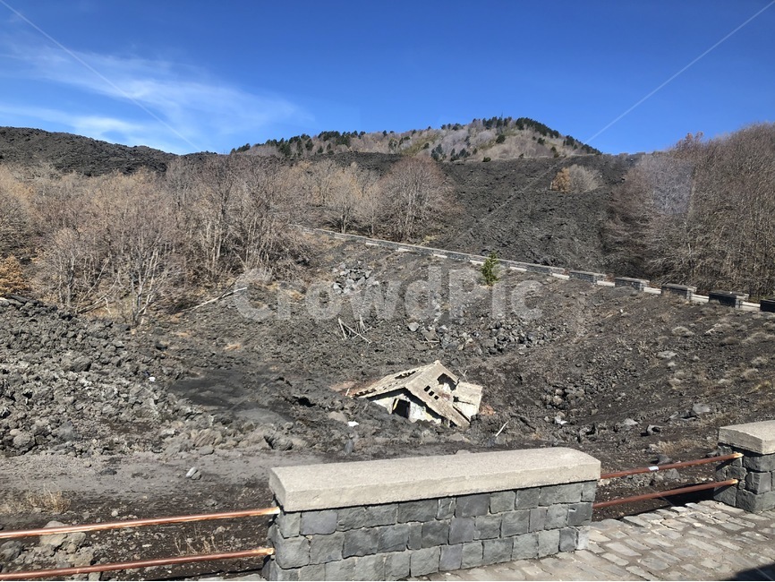 에트나,etna,이탈리아,활화산,폐가,화산재