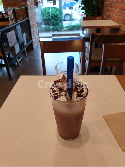 아이스초콜렛,이디야,커피숍,생크림초코,드링크,커피,카페,coffee,cafe