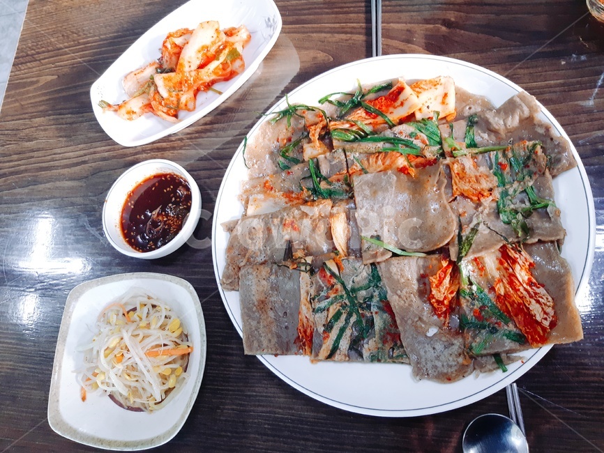 한식,메밀,전,부침,김치,음식,식재료,요리,food,cook,meal,dishes,food reserves,한식,한국음식,한국요리,korean food,korean dishes,korean meal,korean cook