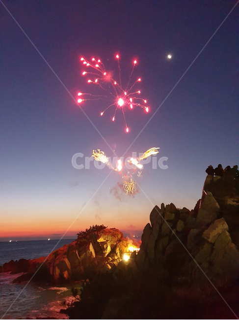 불꽃축제,불꽃,불꽃놀이,사람과불꽃,밤,festival,fireworksfestival,fireworks,people