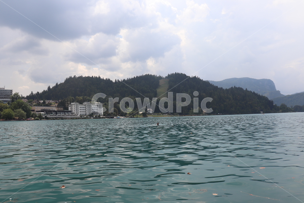 슬로베니아,블레드,호수,유럽,동유럽,자연,풍경,nature,landscape,outdoors,옥외,land,땅,water,물,ocean,대양,sea,바다,shoreline,해안선