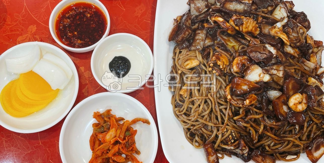 cocktail shrimp,shrimp,Jjashai,Seafood Jjajangmyeon,Jjajang,onion,Tray Jjajang,vegetable,Chunjang,Chinese cuisine,ingredients,cooking,seafood,Pickled radish,Seafood Tray Jjajangmyeon,cook,Tray Jjajangmyeon,Chinese food,food,Jjasai,meal,Jajangmyeon,dish,ca