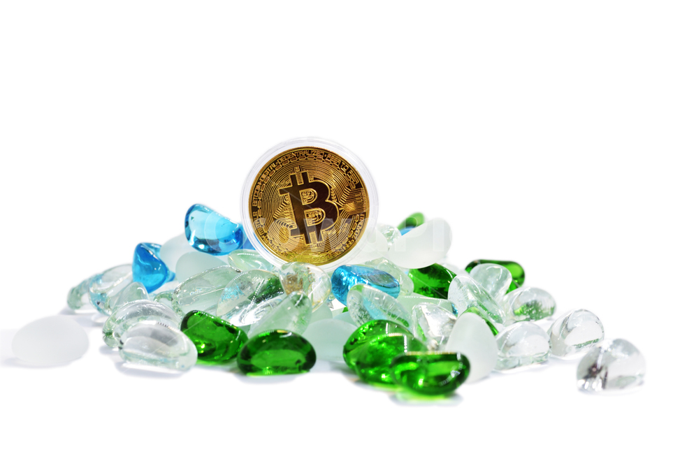 비트코인,가상화페,투자,투기,블록체인,거래소,이더리움,흰배경,금융,돈,finance,banking,money,정보통신기술,전자기기,전자제품,it,information,technology,electronic equipment,연출,컨셉,콘셉,direction,concept,누끼,remove background