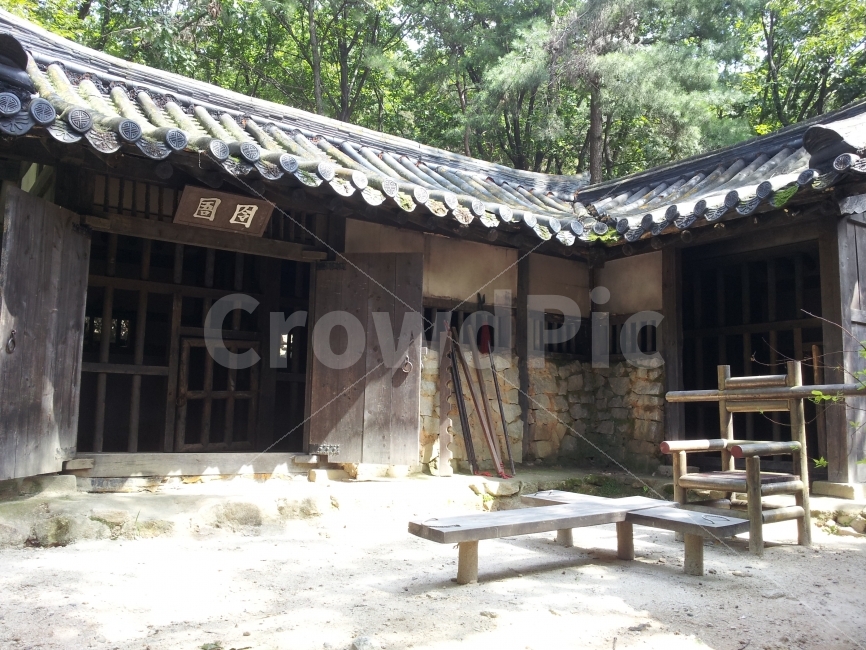 한국,korea,드라마세트장,드라마셋트장,드라마촬영장,조선시대,조선,사극촬영장,사극세트장,사극셋트장,역사,문화,민속촌,한국문화,한국전통,전통문화,한옥,마을,전통마을,동네,시골,country,감성,감성사진,힐링,힐링사진,느낌,컨셉,콘셉,concept,분위기,옛날,과거,한옥마을,감옥,형장,죄인,처벌,건물,건축,옛건물,옛건축,문화재,유적,유적지,snap,스넵사진,스넵,스냅,스냅사진,한국전통,한국문화,korean traditional,korean culture