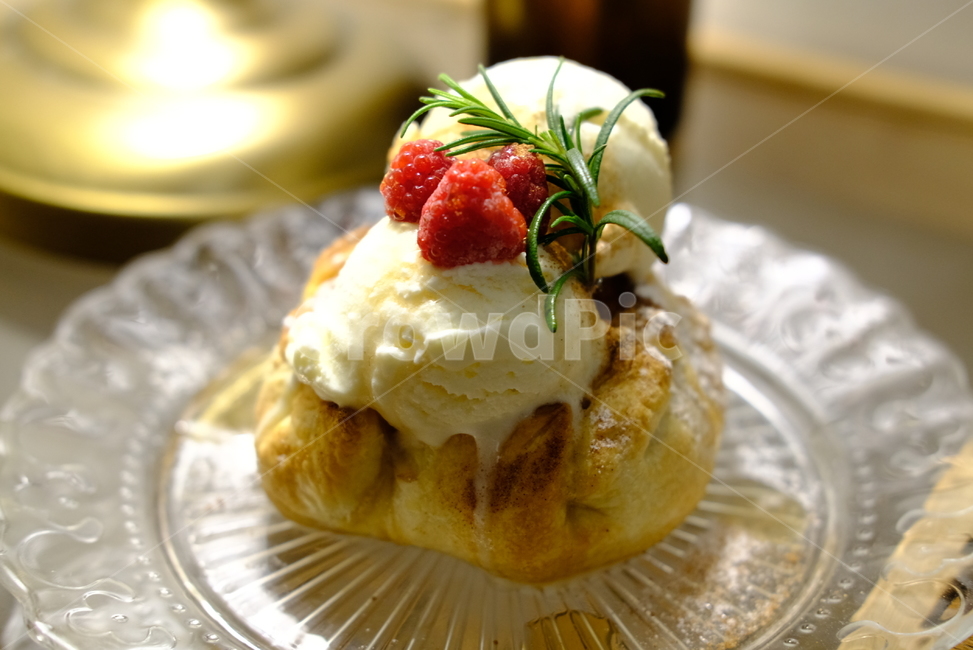 카페,디저트,애플파이,사과,베리,아이스크림,페스츄리,후식,음식,식재료,요리,food,cook,meal,dishes,food reserves,빵,bread,디저트,간식,후식,dessert,snack