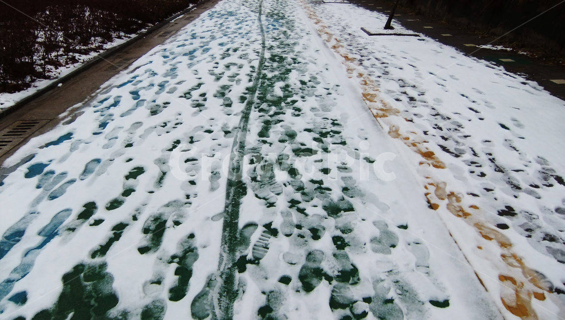 겨울,발자국,발자취,도로,눈,winter,footprint,step,cold,rug,깔개,outdoors,옥외