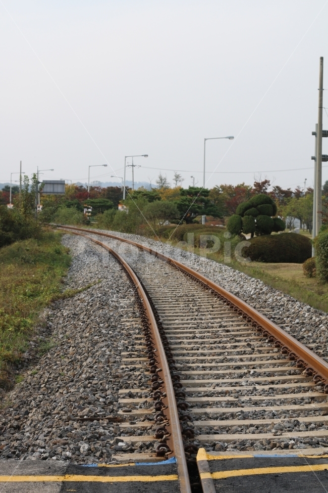 철길,기찻길,철로,배경,기차,교통,교통수단,traffic,transportation,rail,레일,train track,railway,철도,road,도로,gravel,자갈,dirt road,흙길
