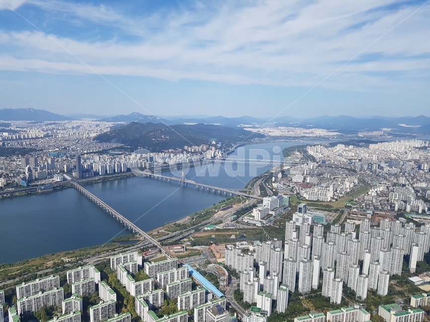 롯데타워,서울,시내,한강,서울시내,경치,전경,전망,타워,랜드마크,tower,전망대,서울스카이,제2롯데월드,건축물,스카이워크,아파트,하늘,다리,대교,도시,도시,풍경,city,landscape,한국도시풍경,한국도시경관,korea cityscape