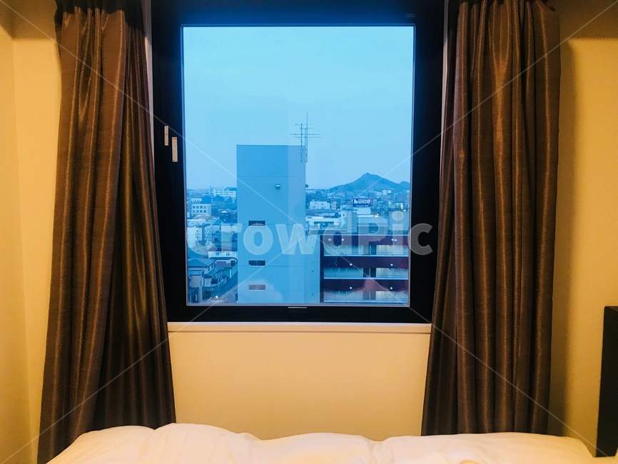 호텔,창문,숙박,침대,커튼