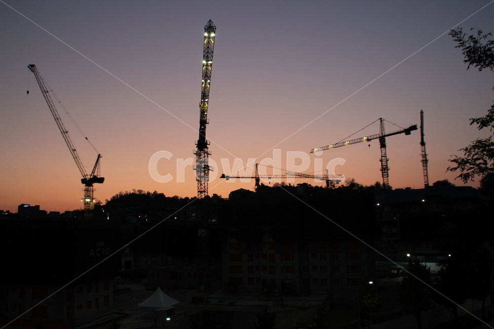 constructioncrane,건설크레인,야경,공사,건설,산업,industry,industrial,건설업,건축업,construction industry