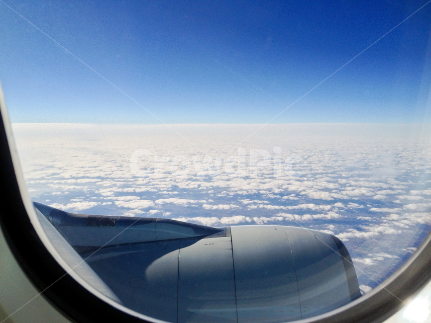 비행기,날개,비행기날개,하늘,창문,구름,비행기창문,window,airplane,airplanewing,sky,cloud,airplanewindow,교통,교통수단,traffic,transportation