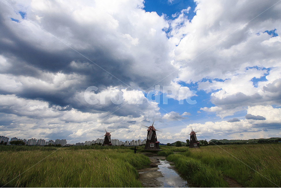 인천,소래,소래습지생태공원,풍경,landscape,하늘,sky,구름,cloud,풍차,windmill,여름,도시,풍경,city,landscape,한국도시풍경,한국도시경관,korea cityscape,ditch,도랑