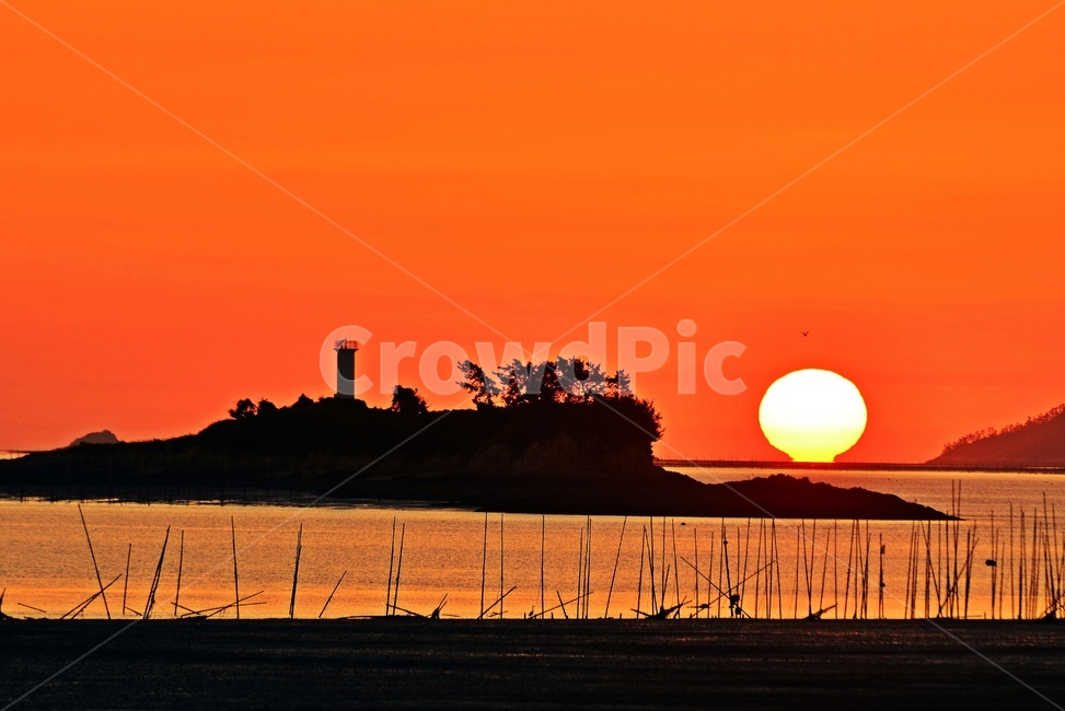 outdoors,옥외,landscape,nature,자연,scenery,sky,하늘,redsky,붉은하늘,weather,날씨,경치,경관,풍경,향화도,닭섬,등대,향화도일몰,노을,오여사,오메가,해넘이,dusk,황혼,sunset,일몰,자연,풍경,nature,landscape,한국자연풍경,한국자연경관,korea nature landscape
