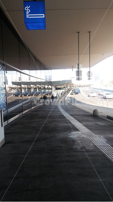 유럽,오스트리아,비엔나,빈,공항,비엔나공항,국제공항,흡연구역,공항주차구간,교통,교통수단,traffic,transportation