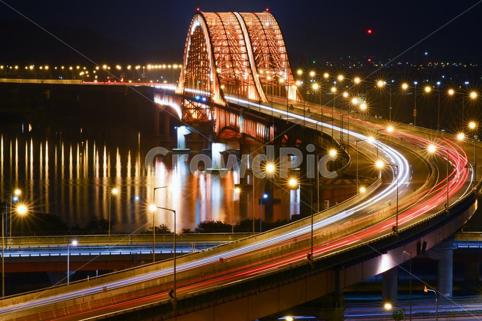 방화대교,다리,야경,도시,도로,길,강,반영,야경,밤,풍경,nightscape,night,landscape,건축물,건물외관,exterior,building,structure,architecture,construction,road,건물,bridge
