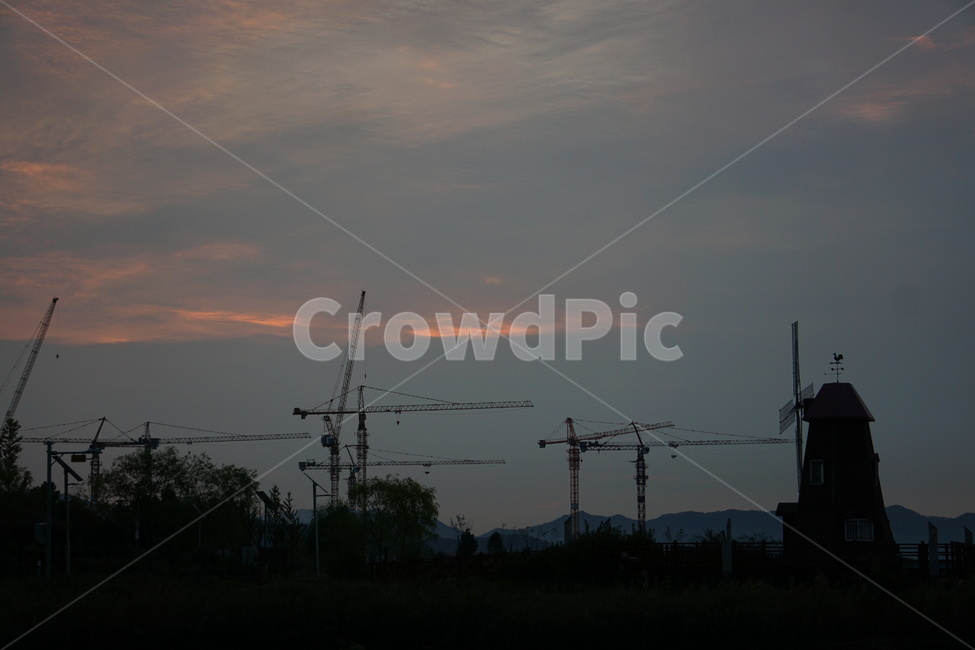 새벽,일출,공원,풍차,하늘,수변공원,자연,풍경,nature,landscape,construction crane,건설 크레인