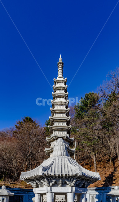 망월사,석탑,종교건축물,문화예술,건축,탑,기원,염원,고찰,사찰,조각상,동상,석상,조형물,statue,bronze statue,stone statue