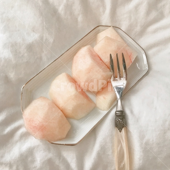복숭아,과일,음식,포크,접시
