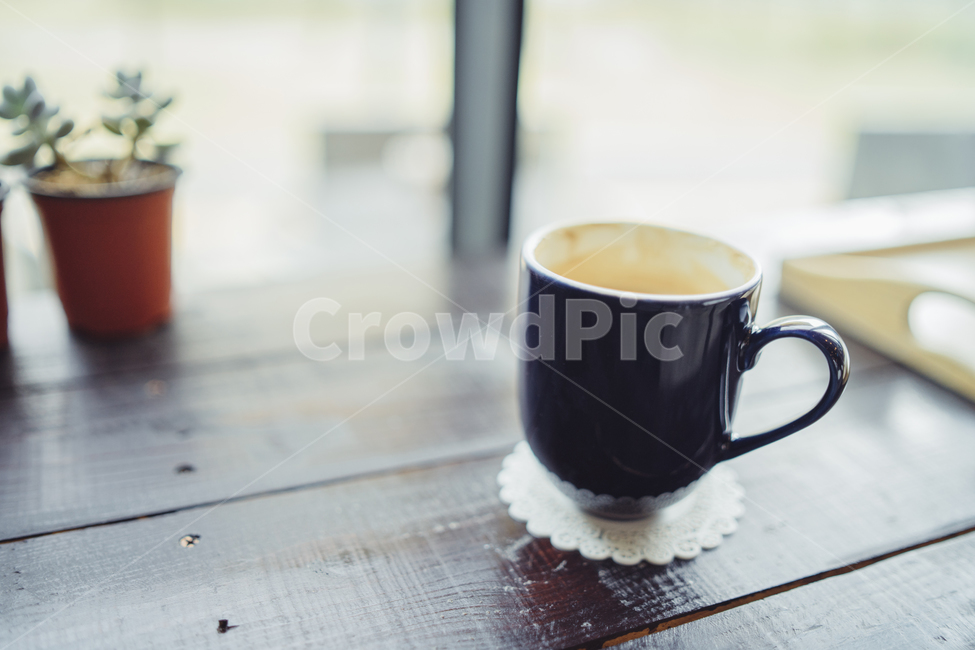 봄,감성사진,휴식,힐링,커피,카페,컵,사물,테이블,coffee,emotional,따뜻함,풍경사진,landscape,커피,카페,coffee,cafe,감성,sensible,feeling